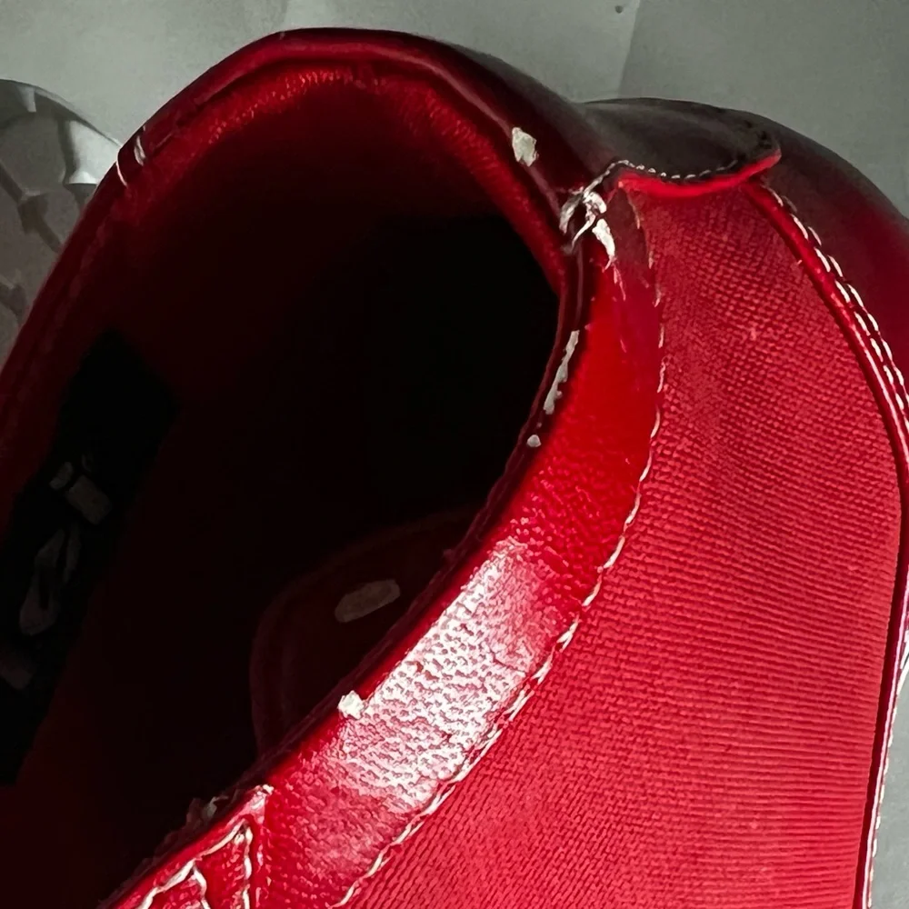 Women Vintage L.E.I. 1990 Sneaker Boots In Red With Defects. Size 7 1/2